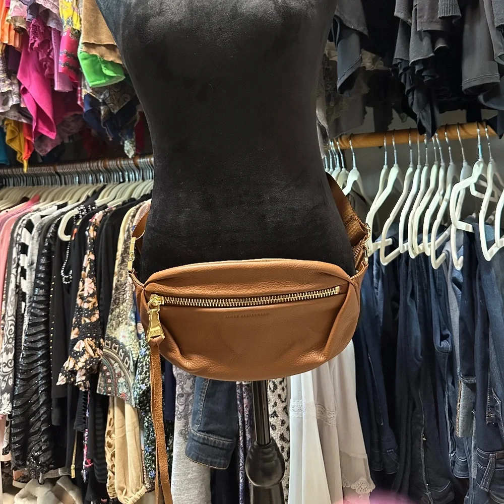 Aimee Kestenberg belt bag crossbody!